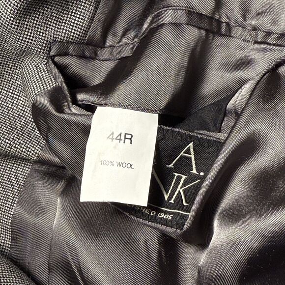 Vntg JOS A BANK Gray black small Houndstooth Suit 44R Wool Pants 37x 28.5 - Picture 3 of 13